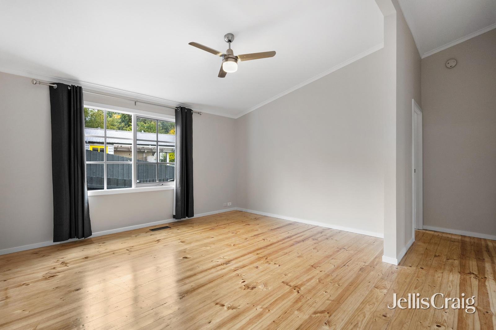 5 Coral Close, Lilydale image 7