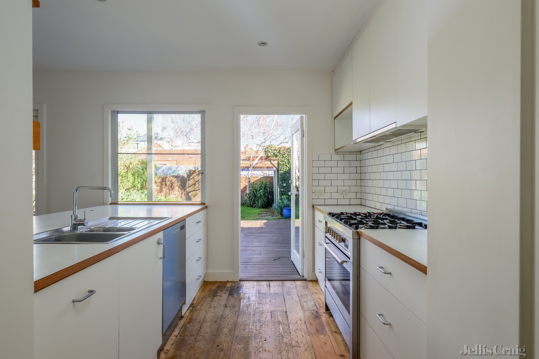 5 Cornwall Street, Northcote image 2
