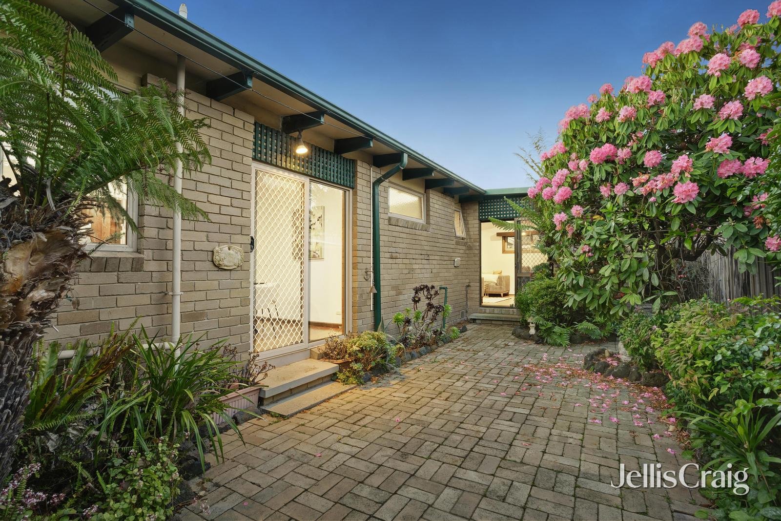 5 Coventry Street, Burwood East image 12