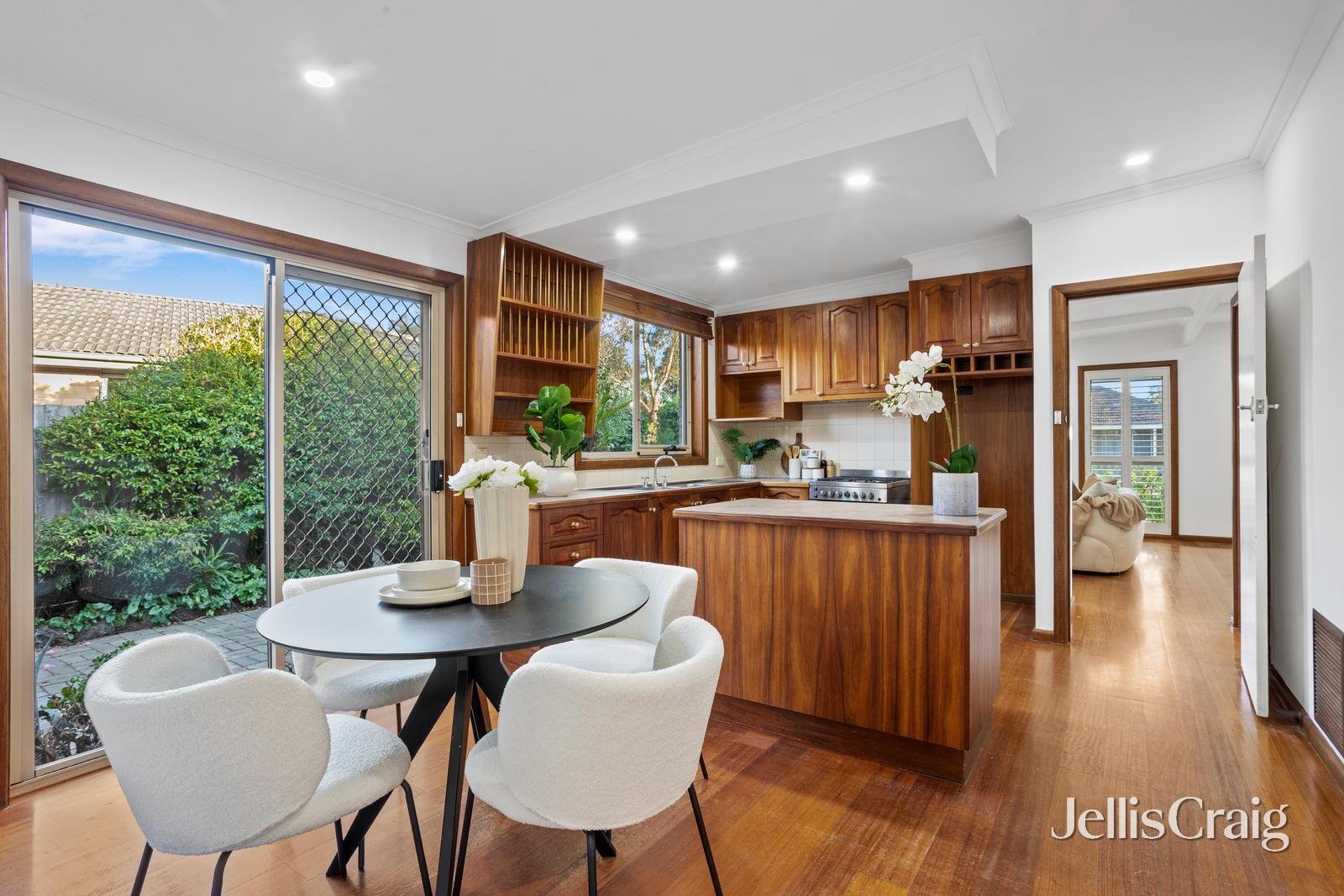 5 Coventry Street, Burwood East image 5