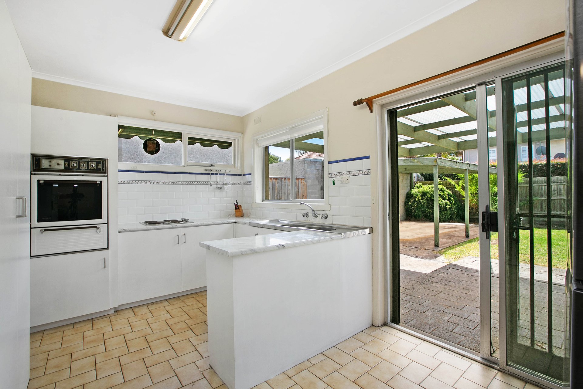 5 Crichton Avenue, Port Melbourne image 3