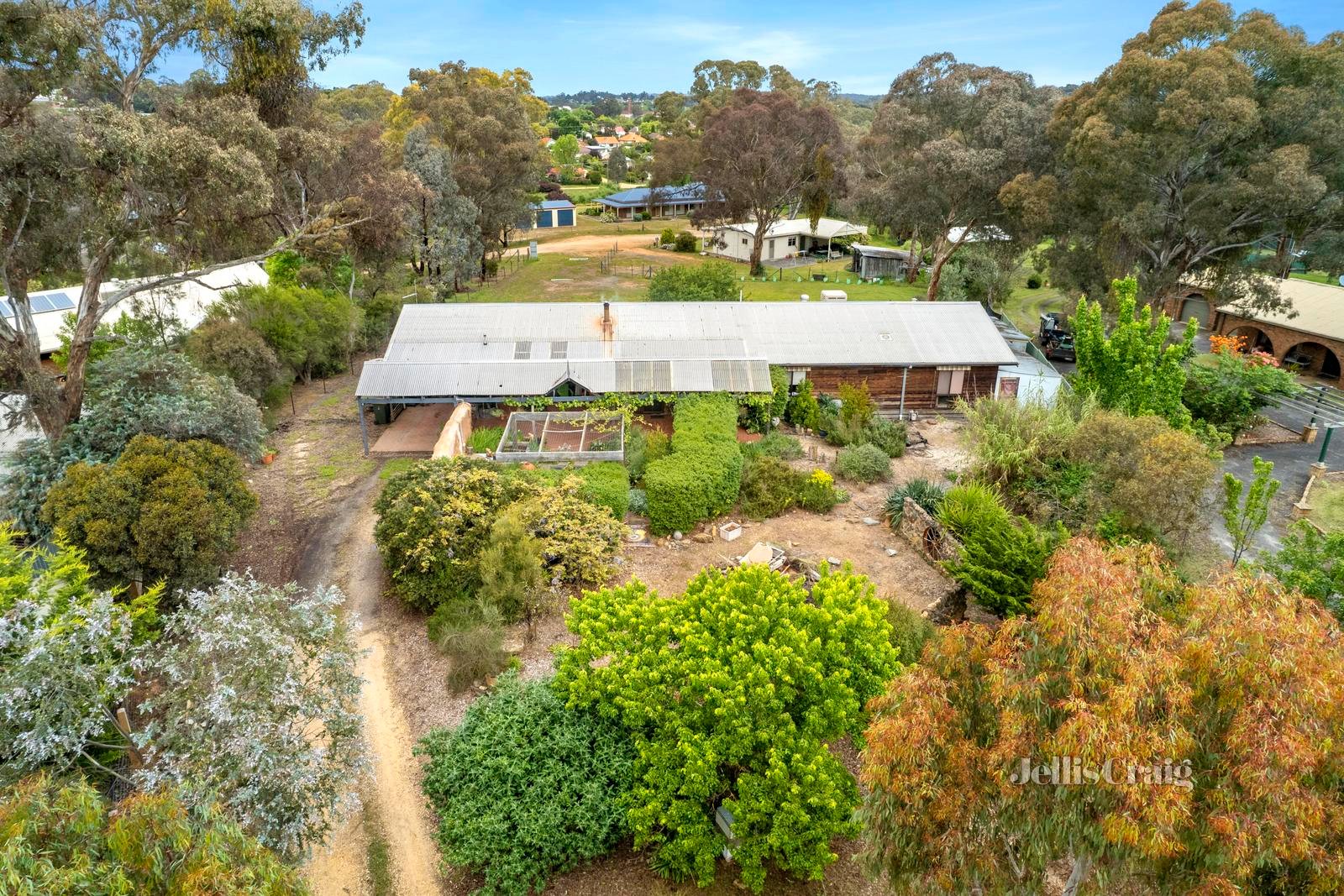 5 Daniell Drive, Castlemaine image 2