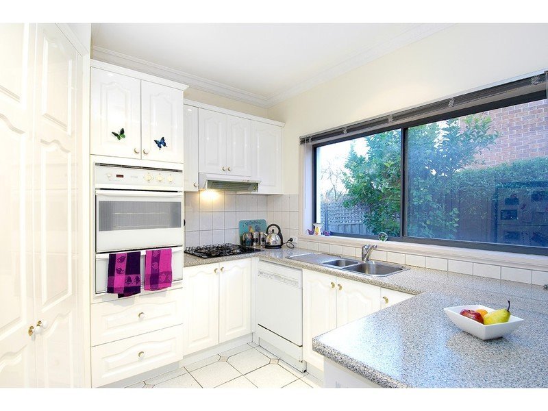 5 David Street, Surrey Hills image 3