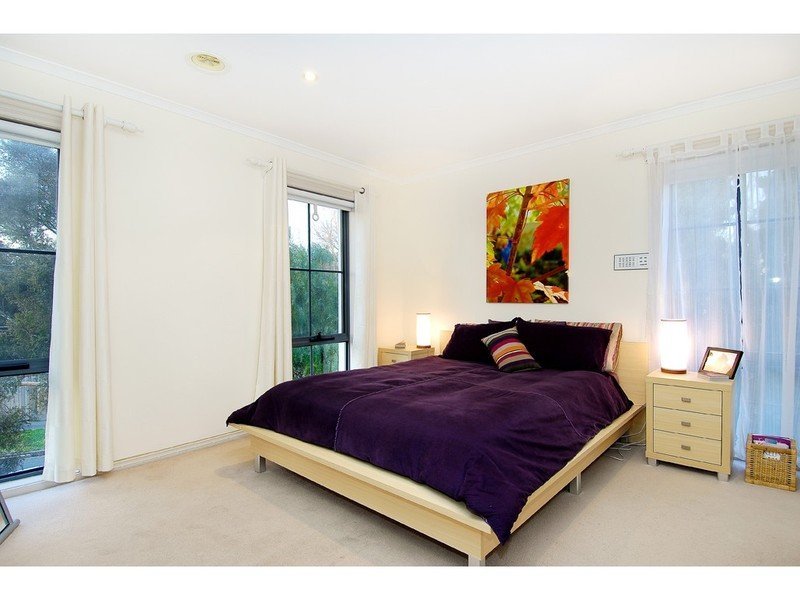 5 David Street, Surrey Hills image 6