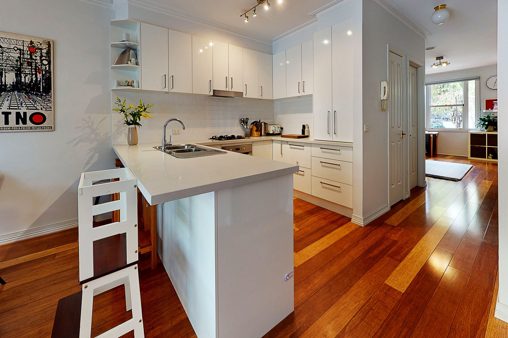 5 Davis Street, Kensington image 2