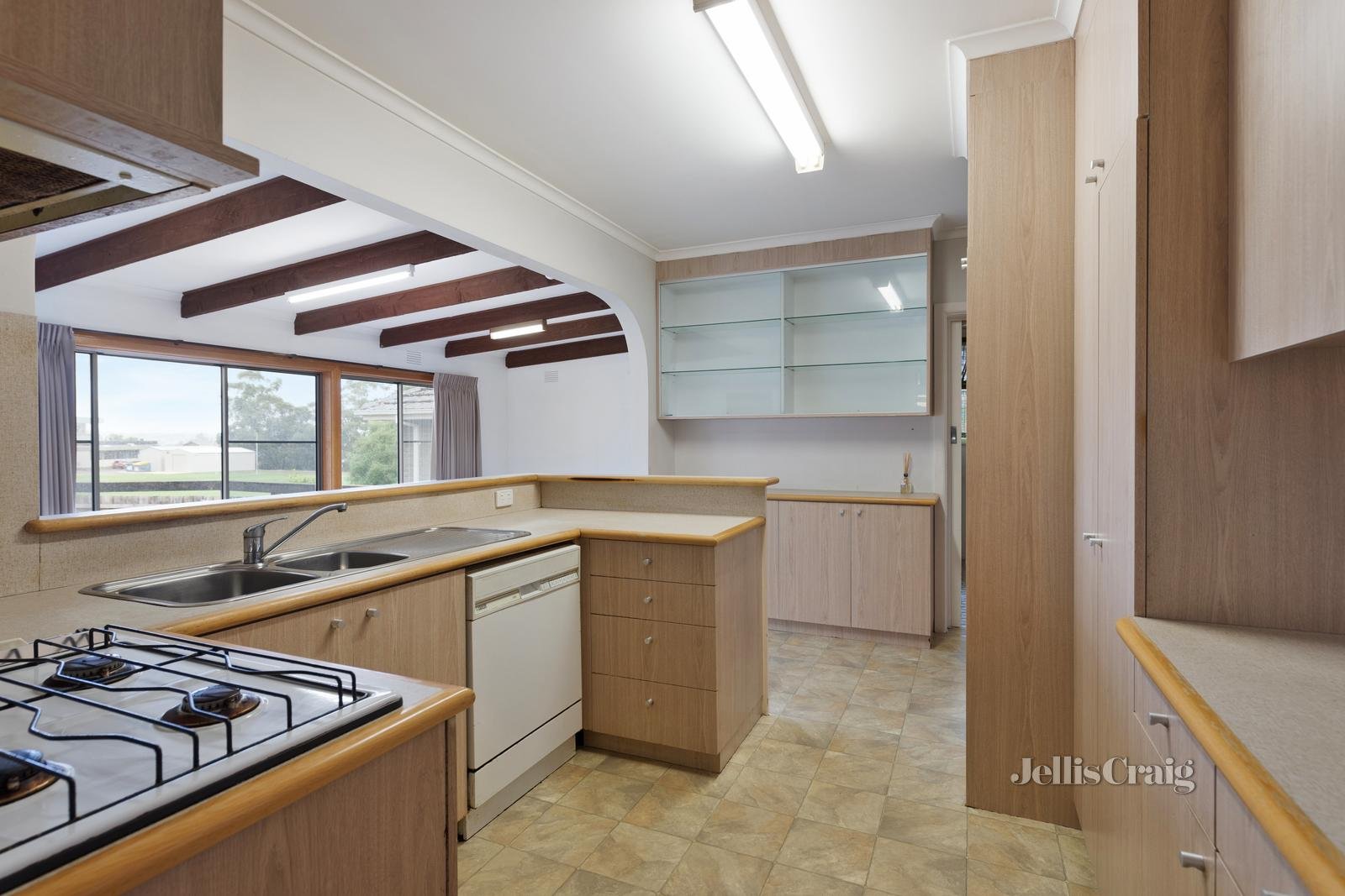 5 De Burgh Court, Viewbank image 3