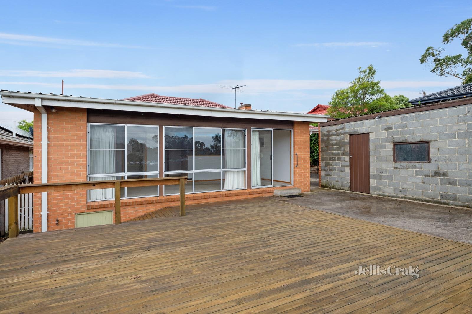 5 De Burgh Court, Viewbank image 9