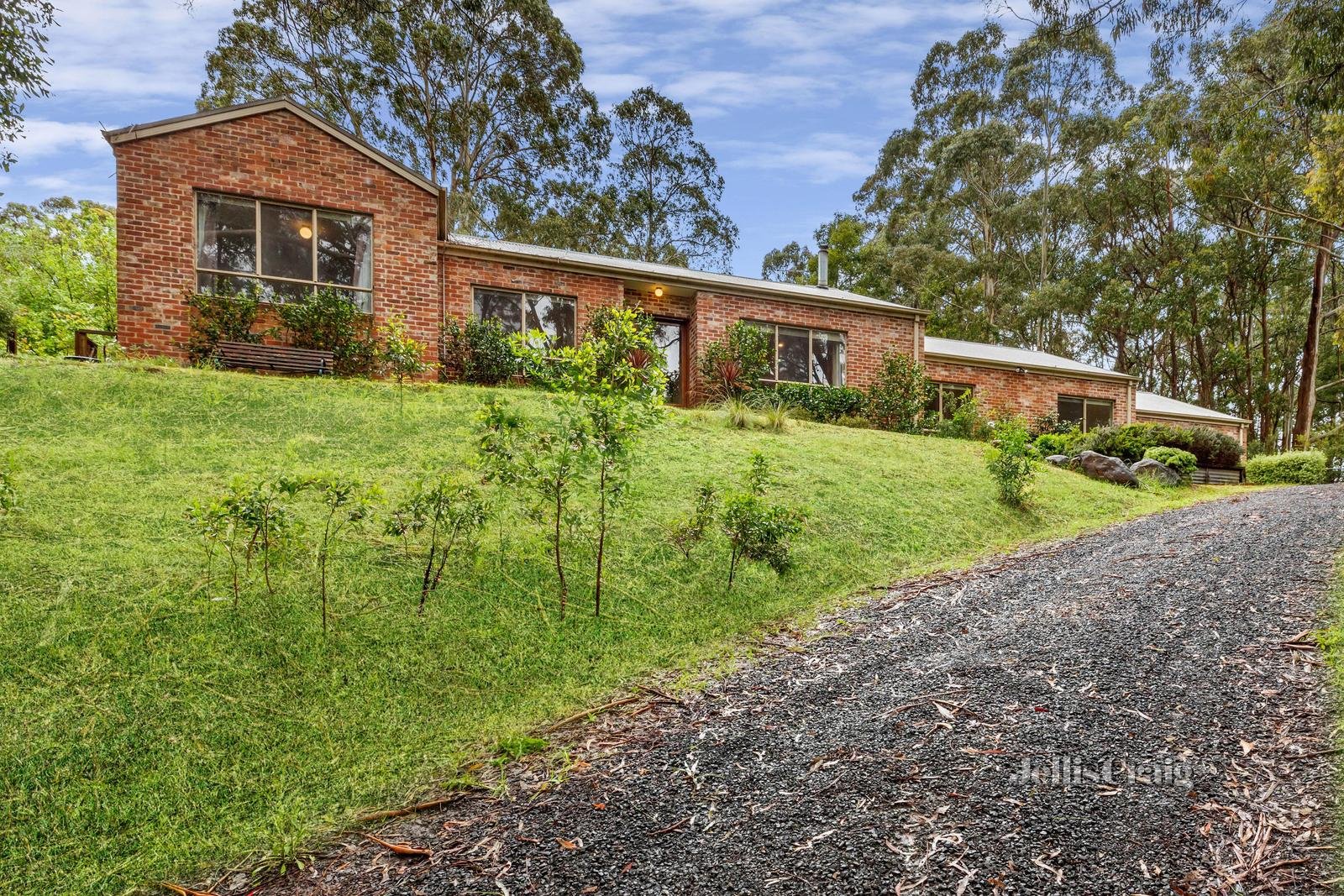 5 Delmela Court, Brown Hill image 2