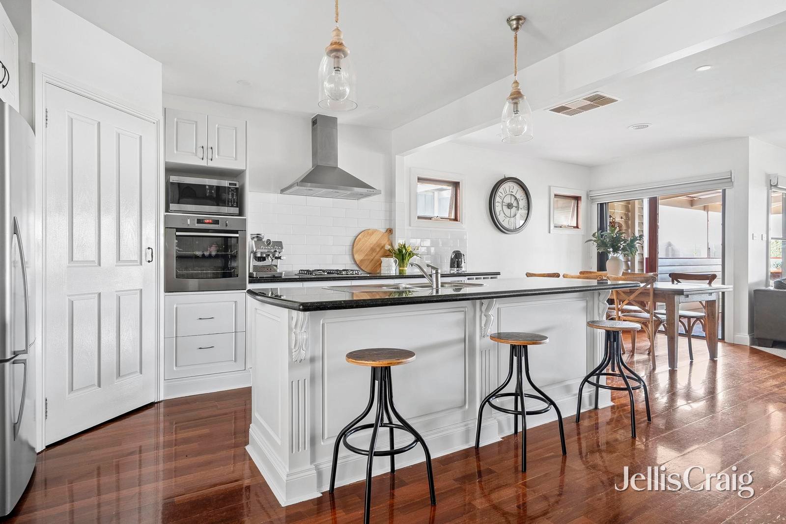 5 Derby Road, Herne Hill image 3