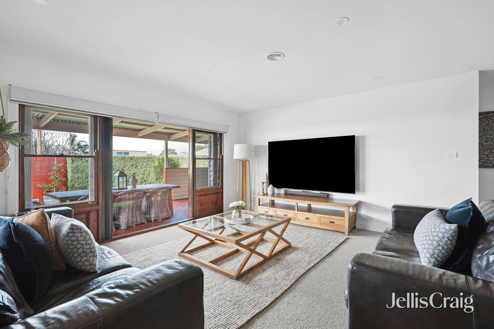 5 Derby Road, Herne Hill image 4