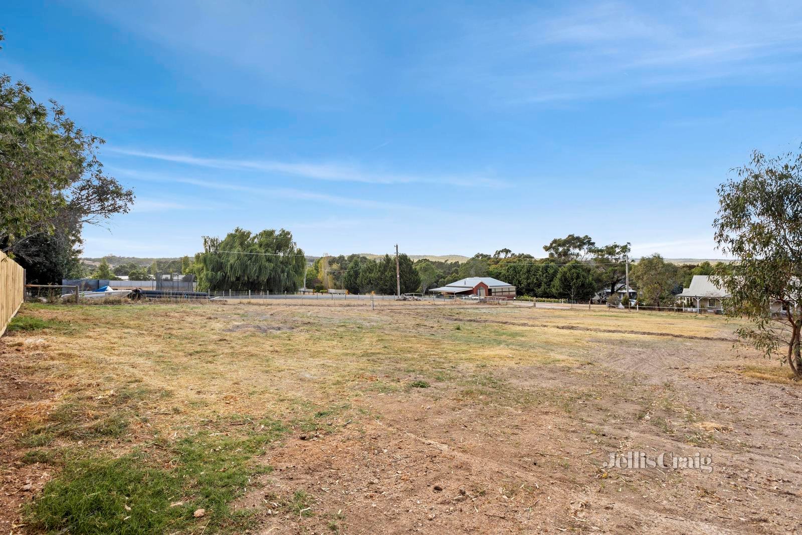 5 Diamond Gully Road, Campbells Creek image 3