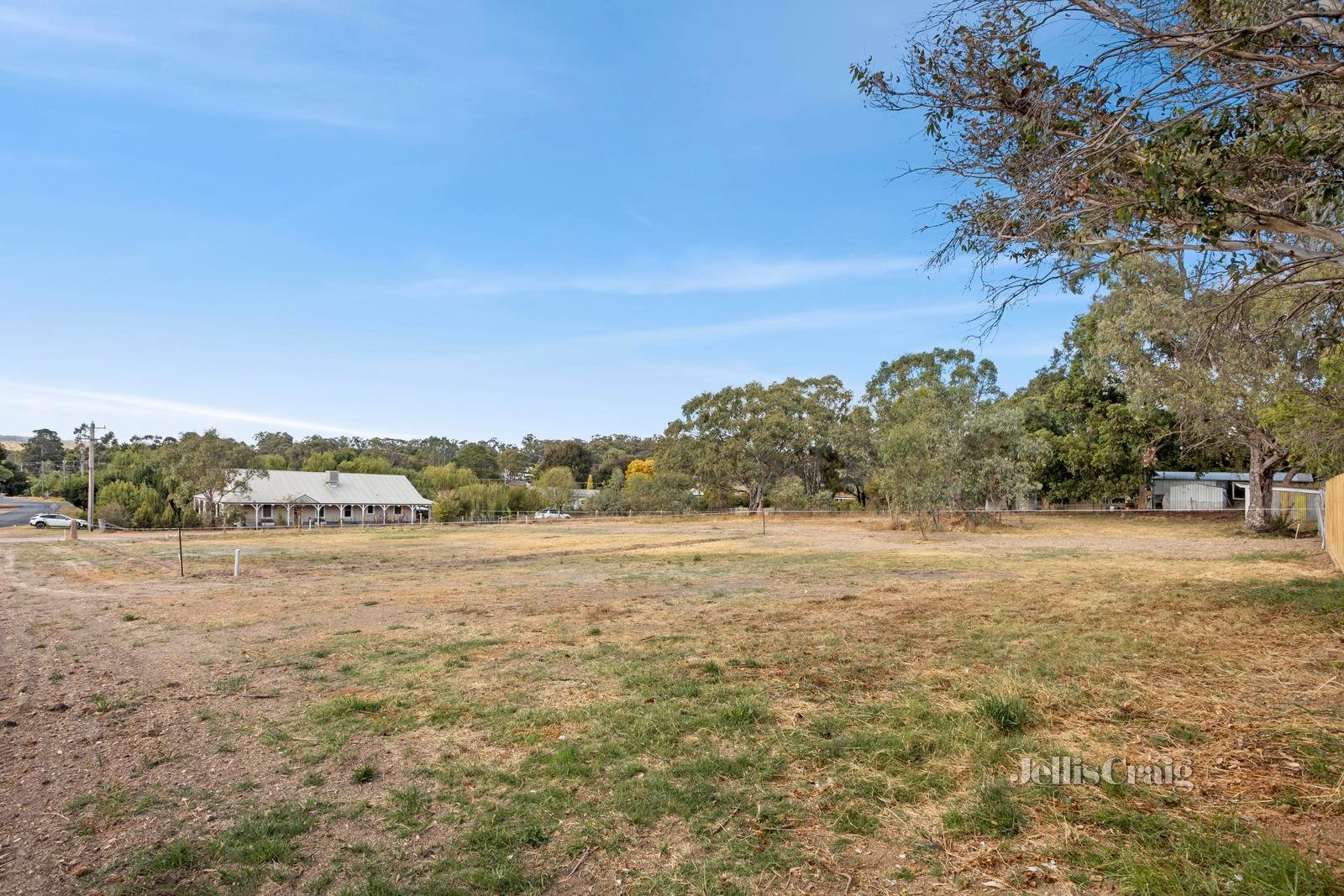 5 Diamond Gully Road, Campbells Creek image 4