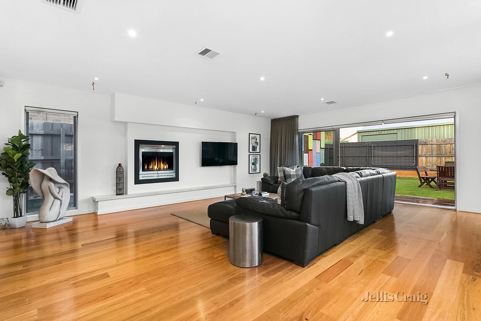 5 Doncaster Street, Ascot Vale image 4
