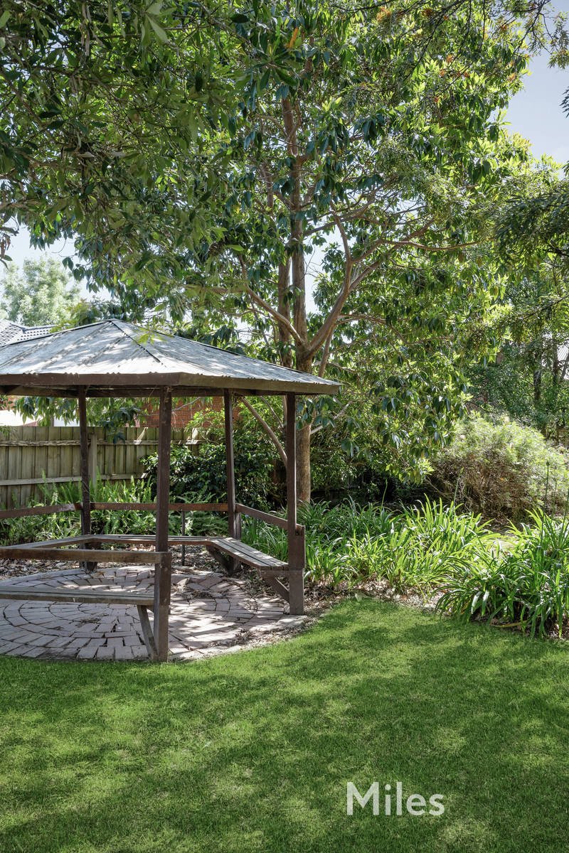 5 Dowle Street, Macleod