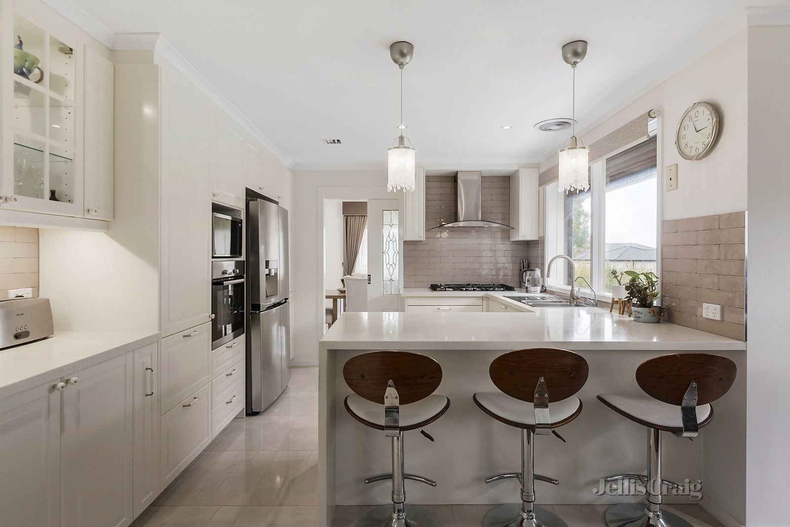 5 Dryden Street, Doncaster East image 6
