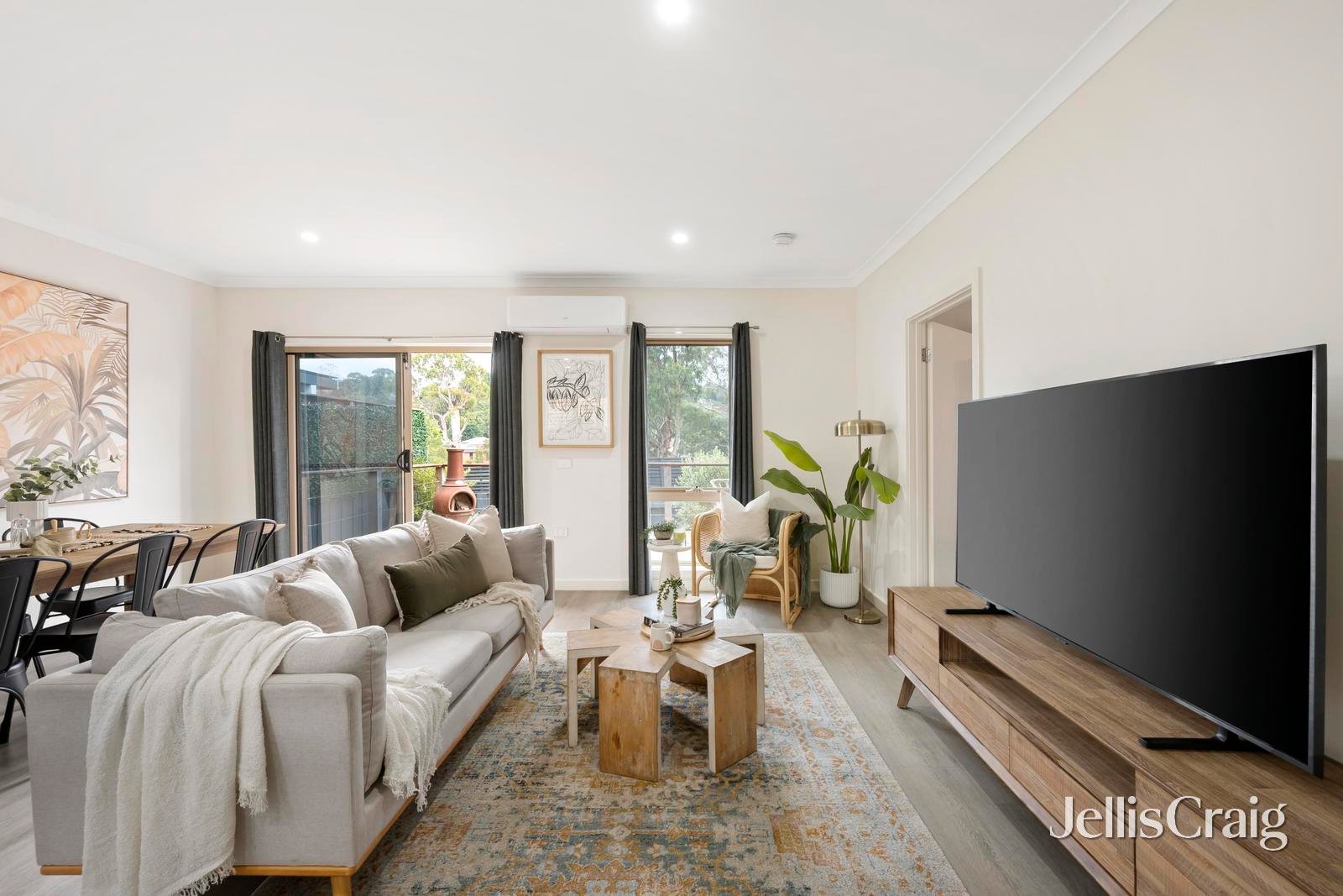 5 Duloc Close, Mooroolbark image 4