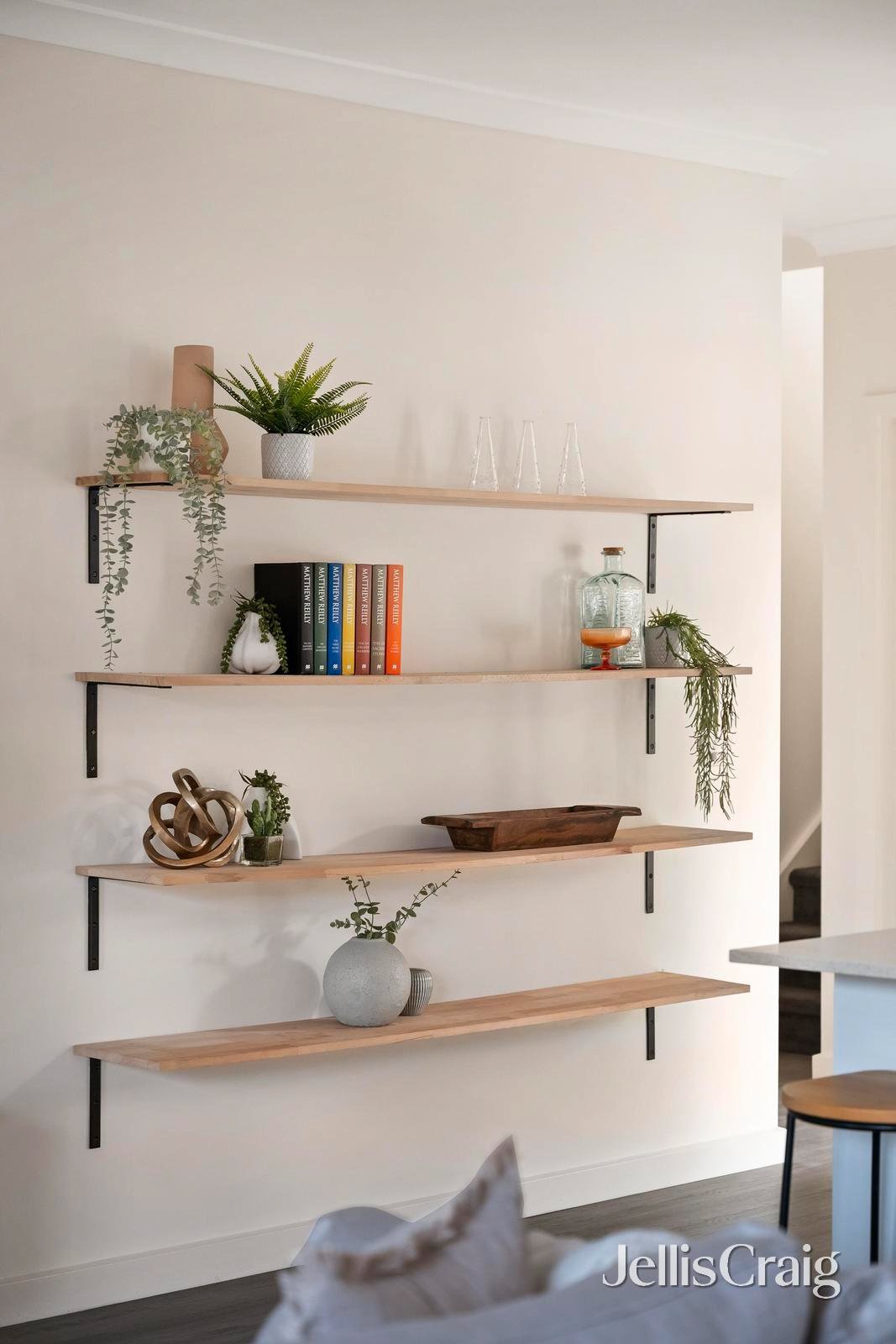 5 Duloc Close, Mooroolbark image 5