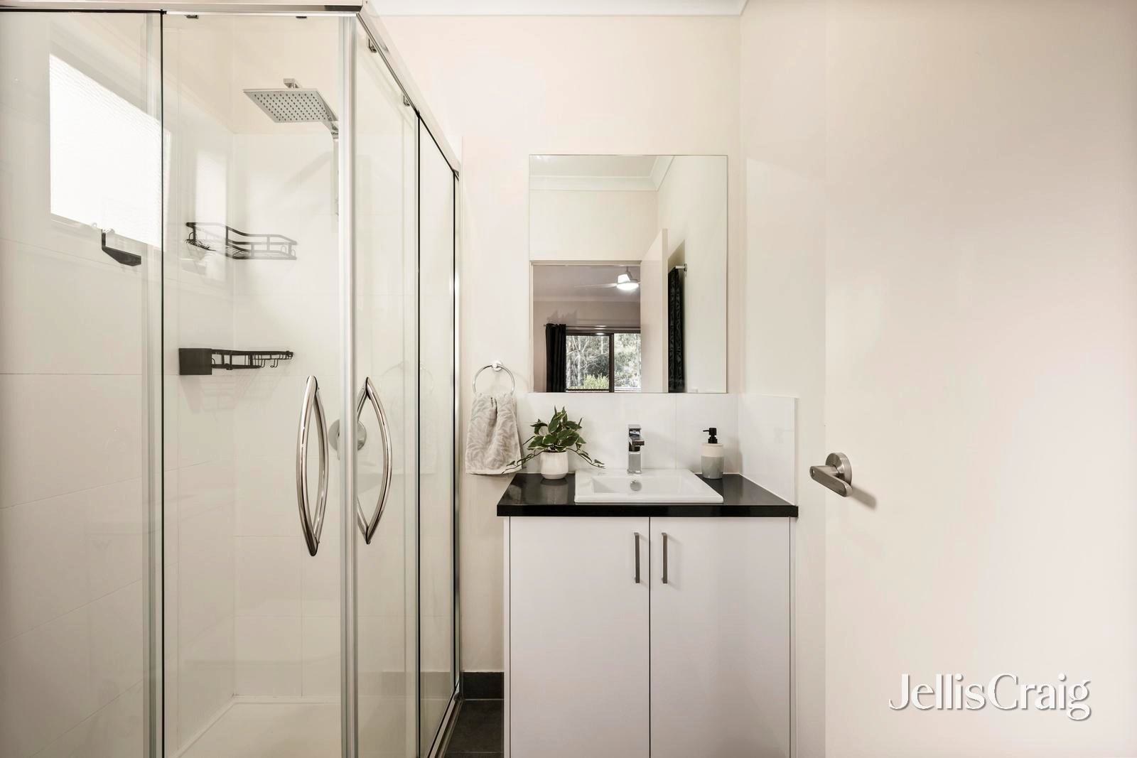 5 Duloc Close, Mooroolbark image 9