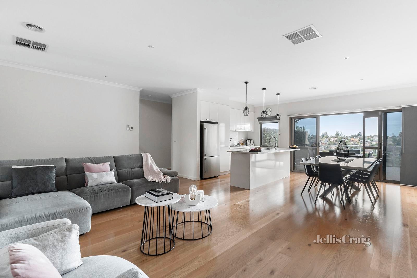 5 Duranta Drive, Gowanbrae image 2