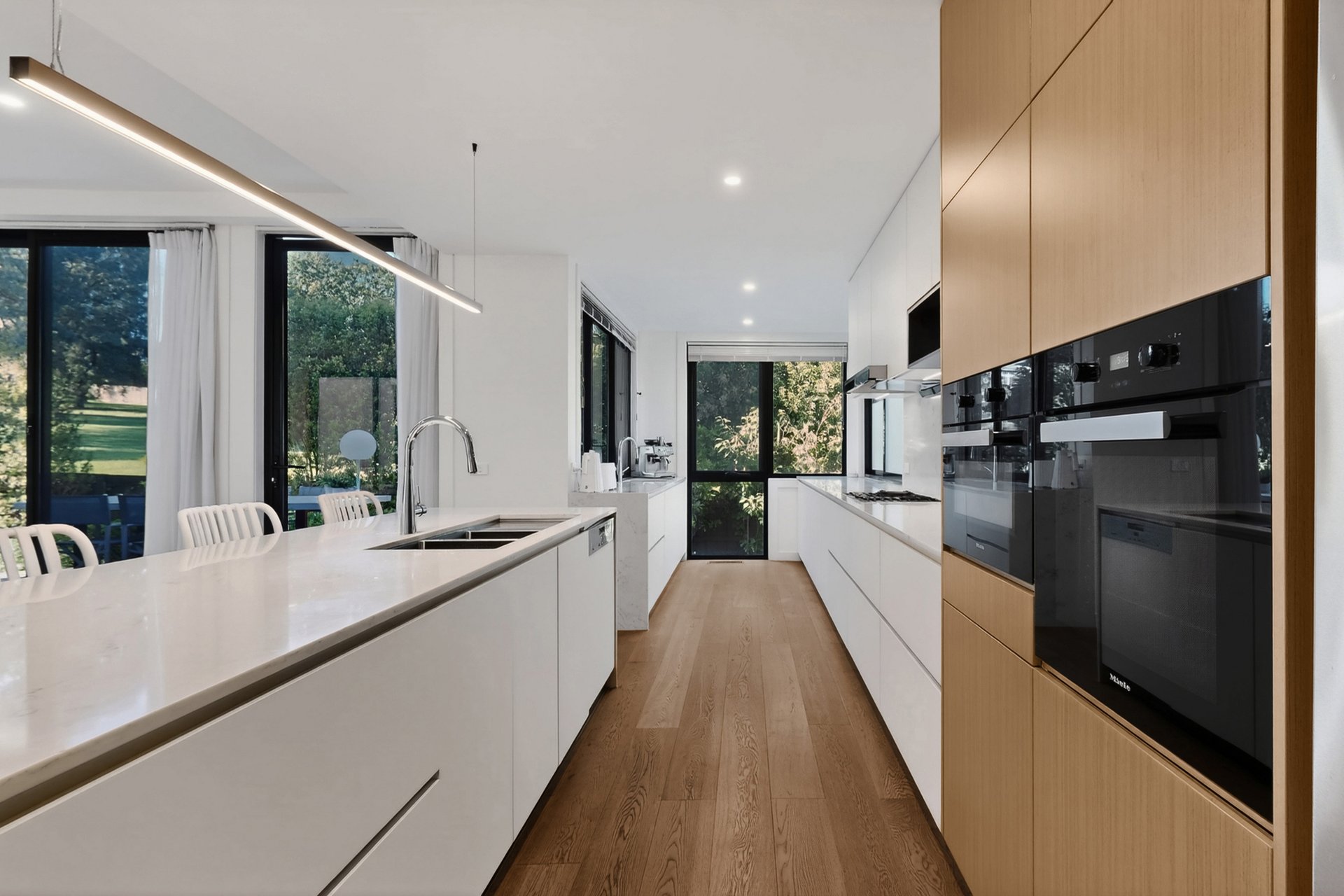 5 East Court, Camberwell image 3