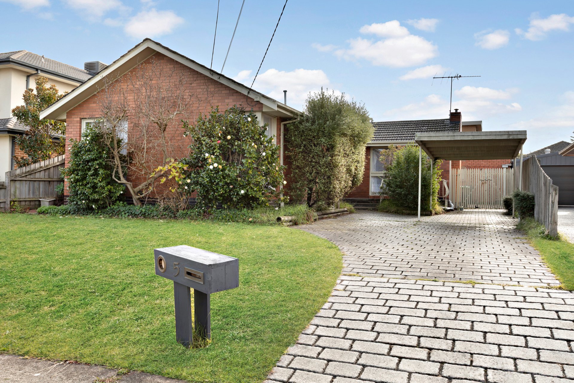 Property Gallery Thumbnail 7