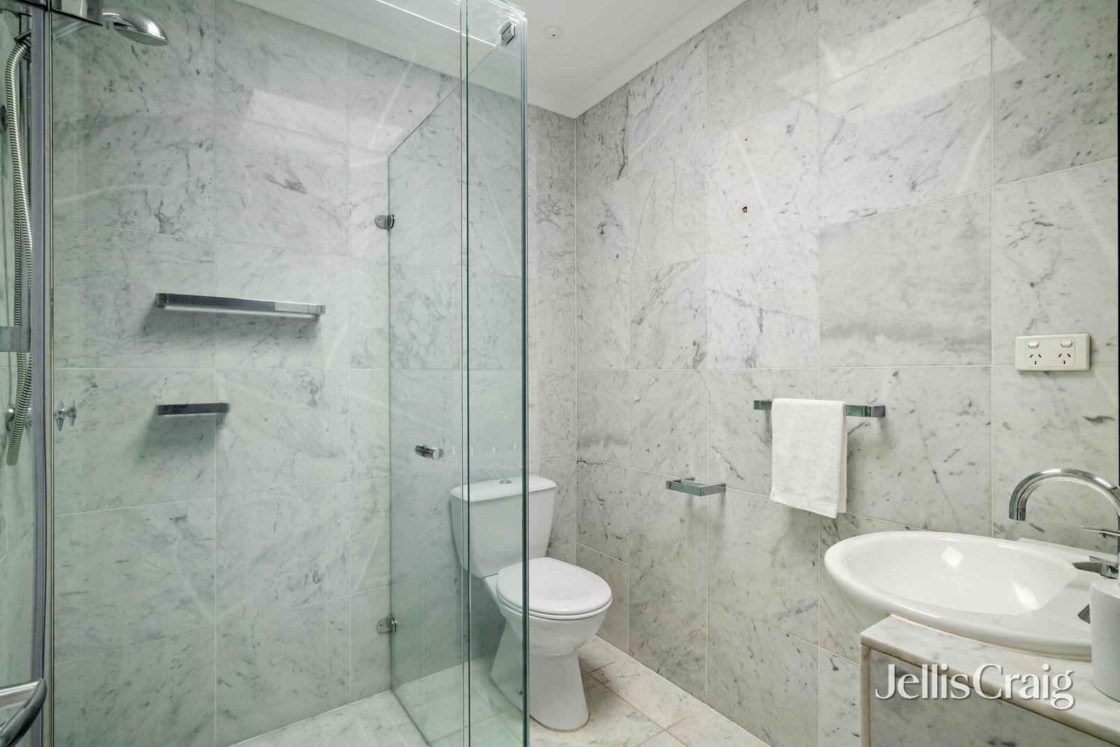 5 Elgin Avenue, Armadale image 11