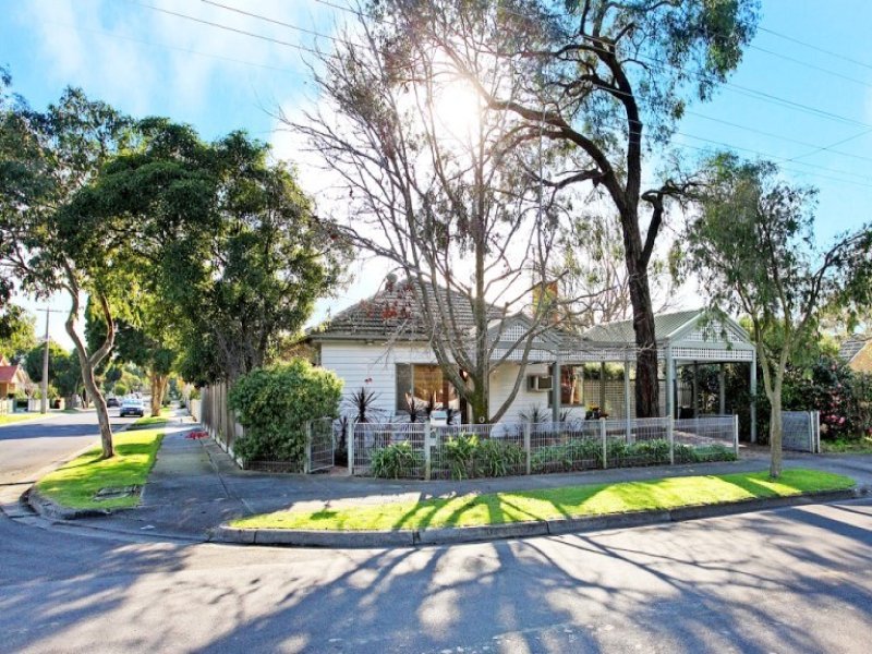 5 Elmhurst Road, Blackburn image 1
