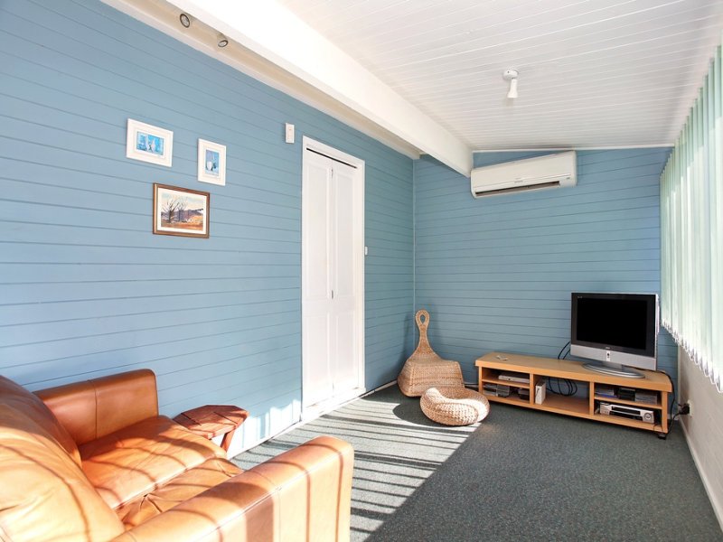 5 Elmhurst Road, Blackburn image 6
