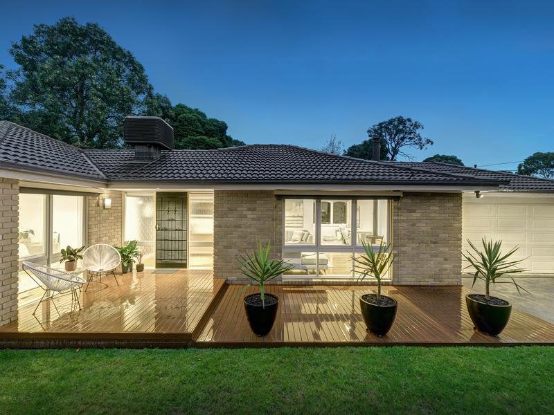 5 Epacris Court, Ringwood image 2