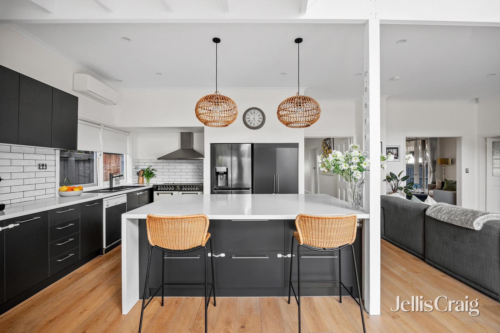 5 Esplanade, Williamstown image 4