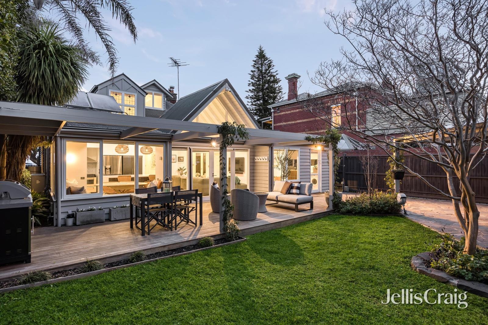 5 Esplanade, Williamstown image 11