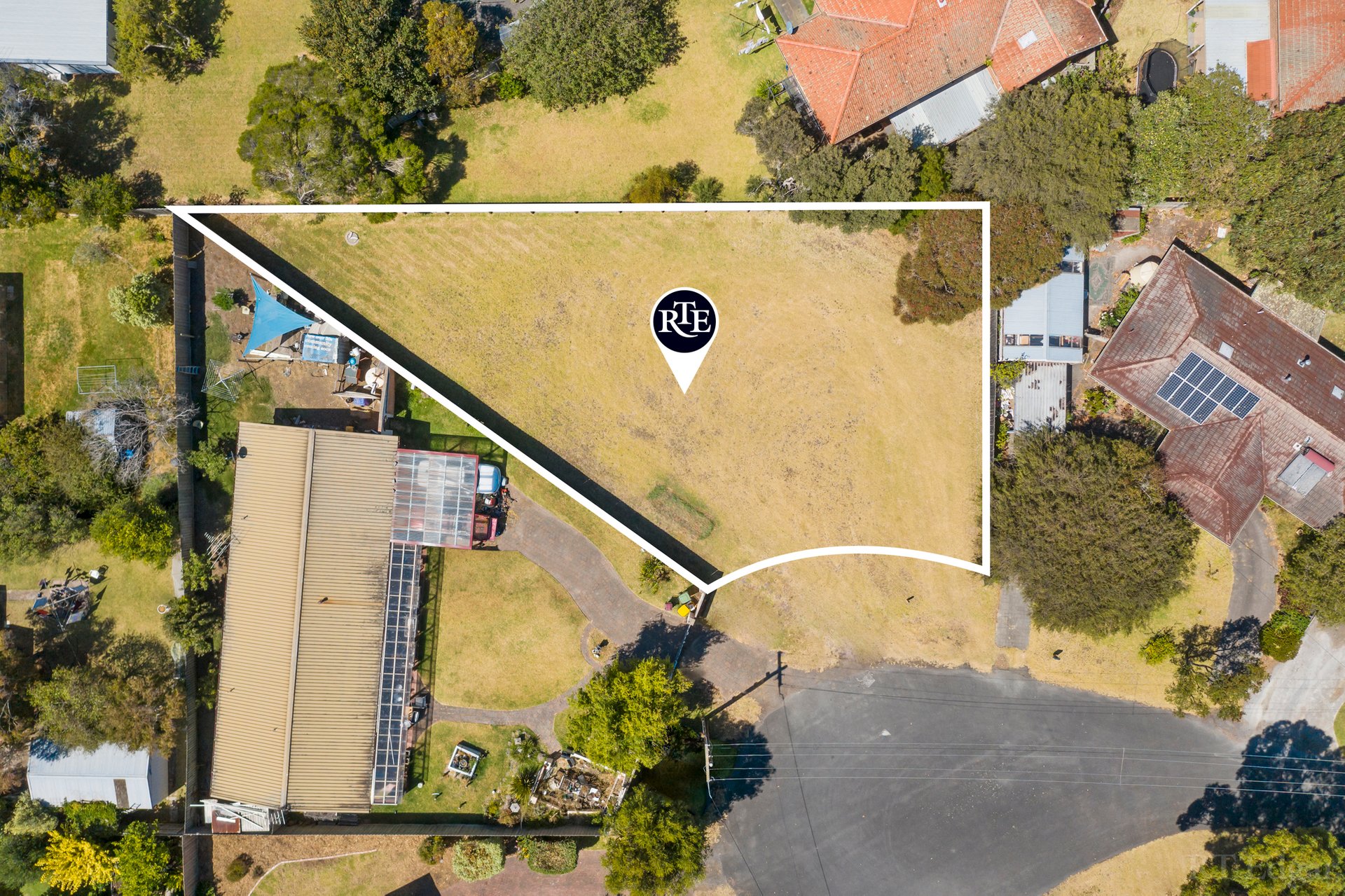 Property Gallery Thumbnail 3