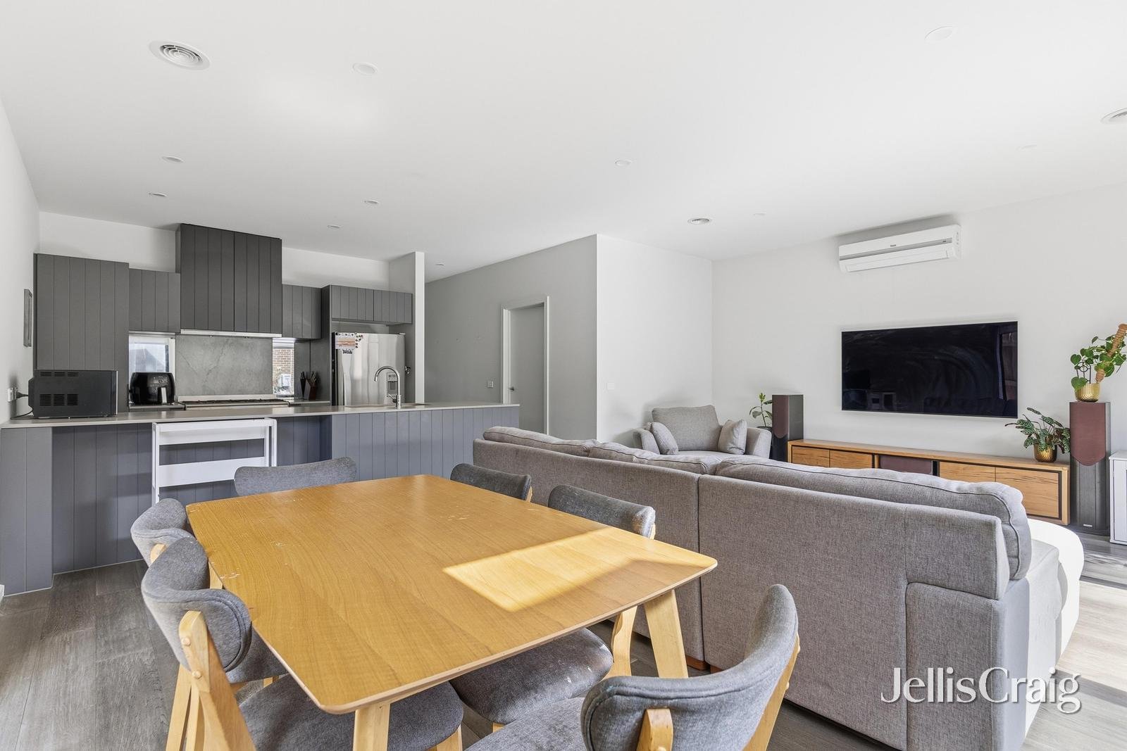 5 Fairview Crescent, Avondale&nbsp;Heights image 5