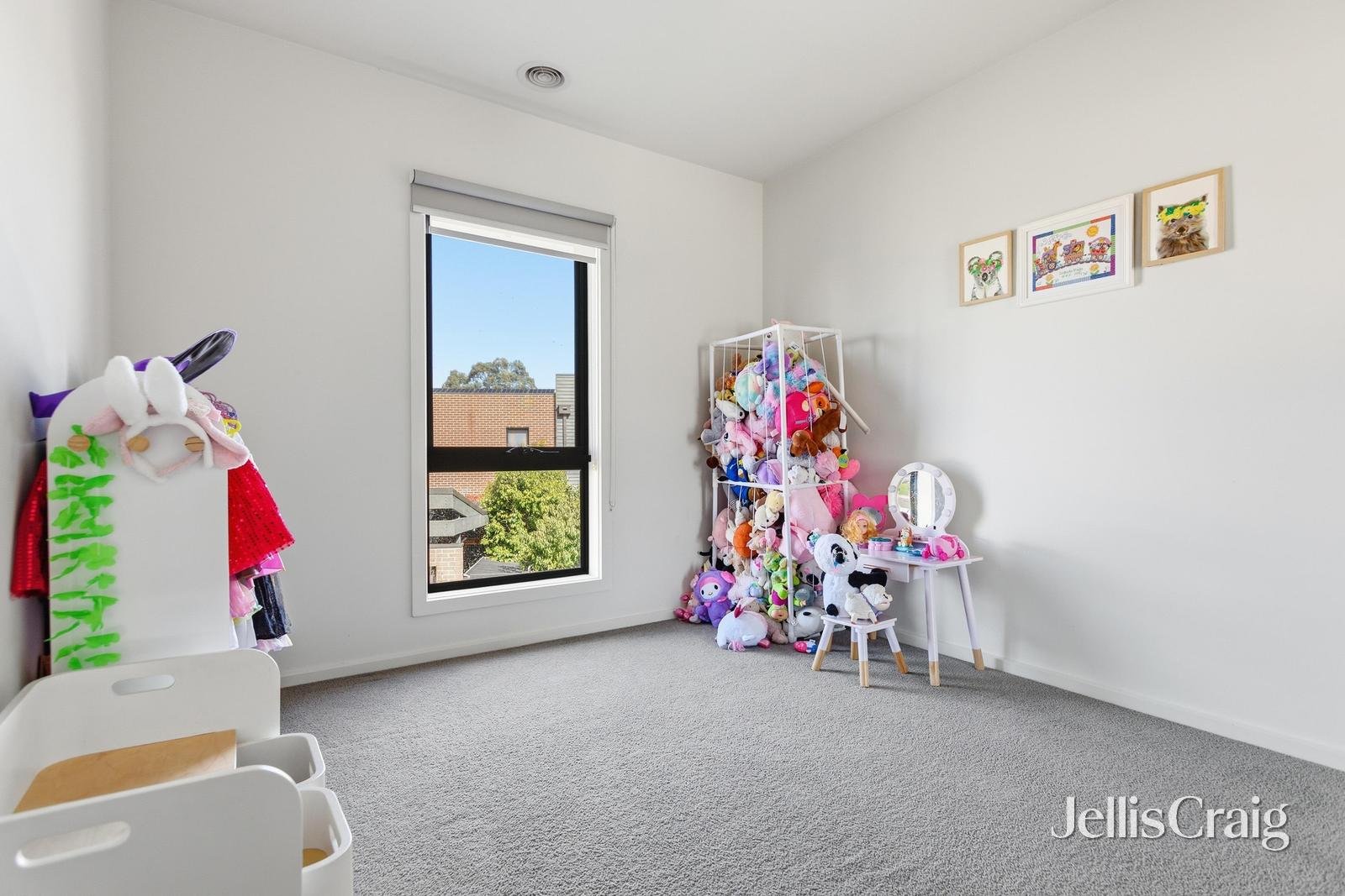 5 Fairview Crescent, Avondale&nbsp;Heights image 11