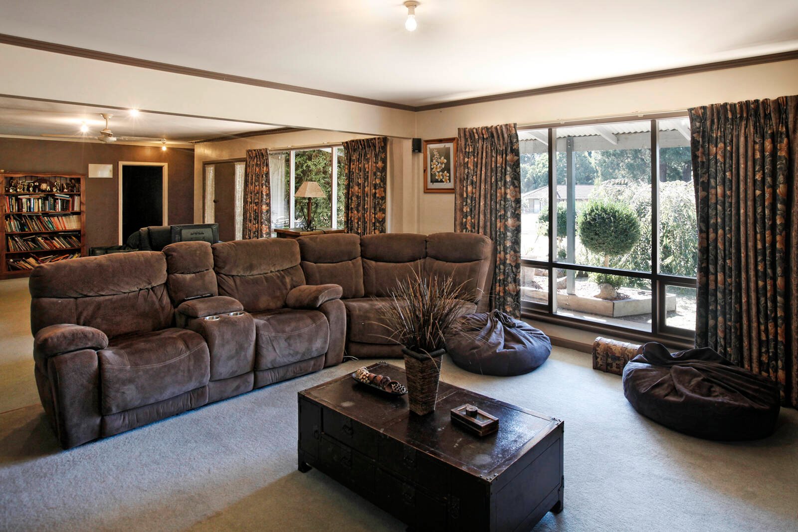 Property Gallery Thumbnail 2
