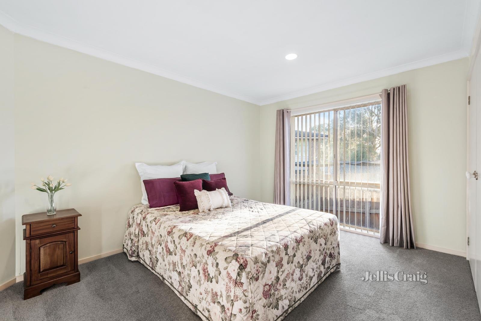 5 Fawkner Court, Mooroolbark image 8