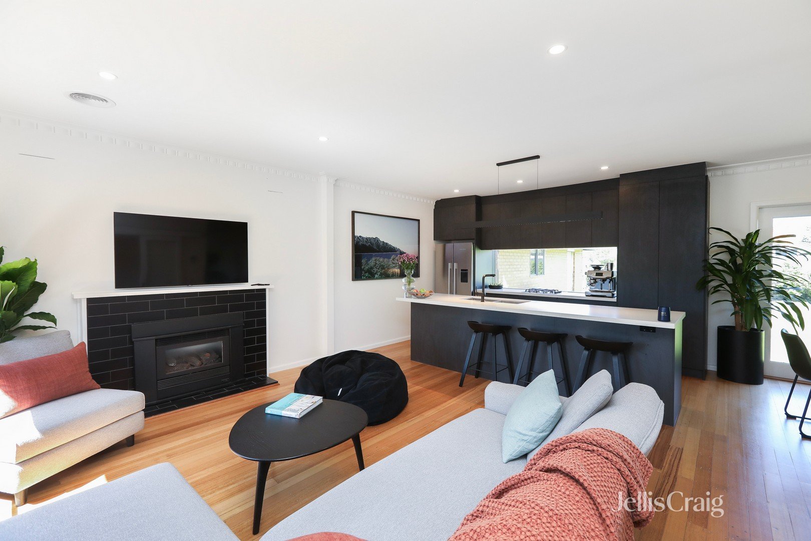 5 Fenfield Street, Altona image 4