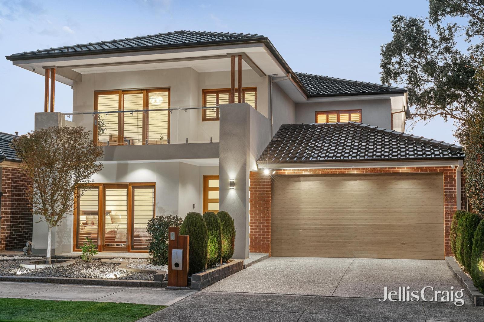 5 Ferngully Crescent, South Morang image 1
