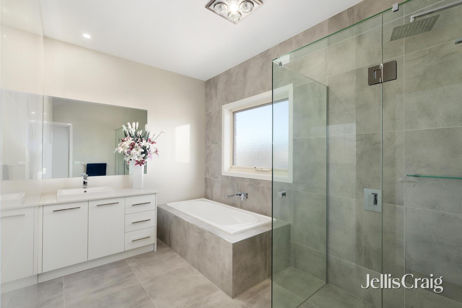 5 Ferngully Crescent, South Morang image 11