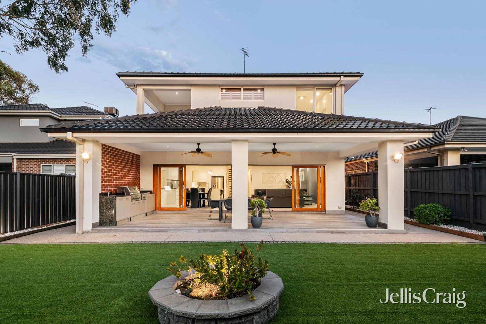 5 Ferngully Crescent, South Morang image 12