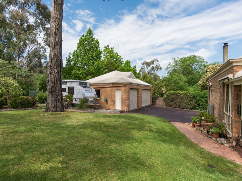 5 Fielden Close, Mooroolbark image 17