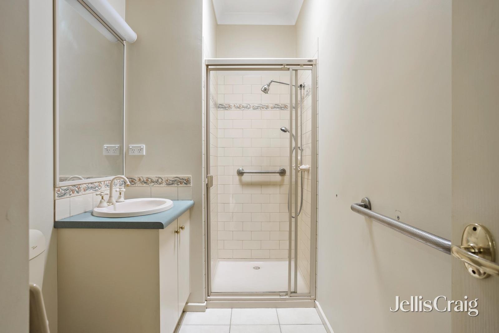 5 Finn Street, Rosanna image 8