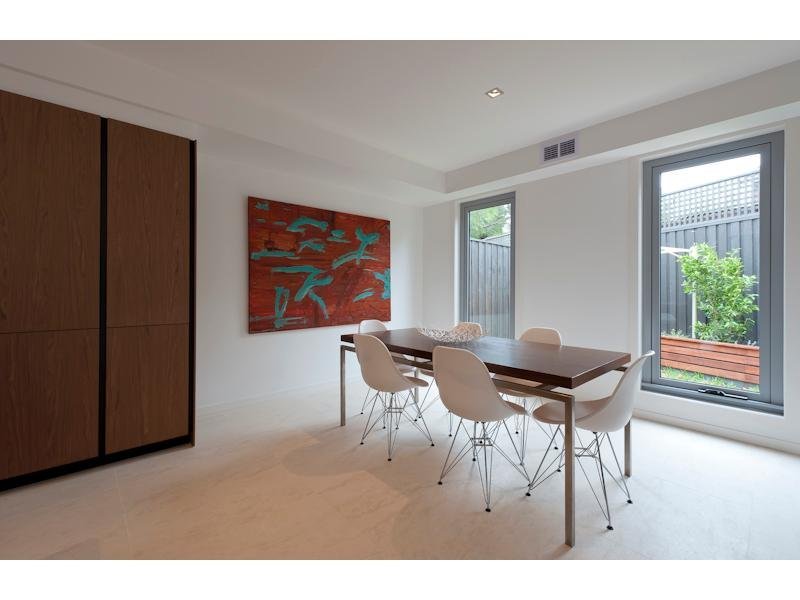 5 Frangipani Court, Port Melbourne image 2