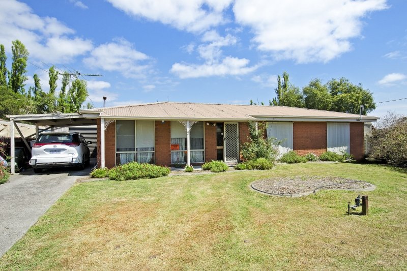 5 Galaxy Court, Whittington image 1