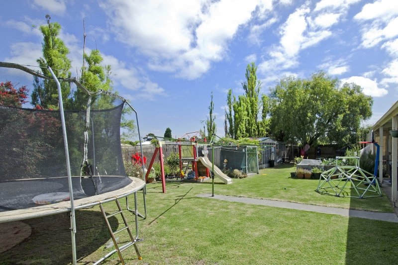 5 Galaxy Court, Whittington image 4