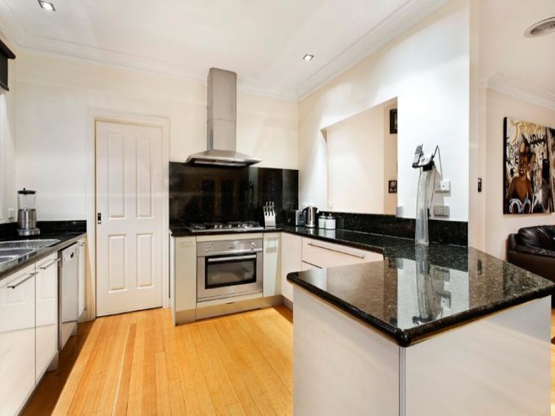 5 Georgian Court, Balwyn image 4