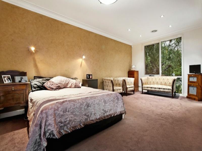 5 Georgian Court, Balwyn image 8