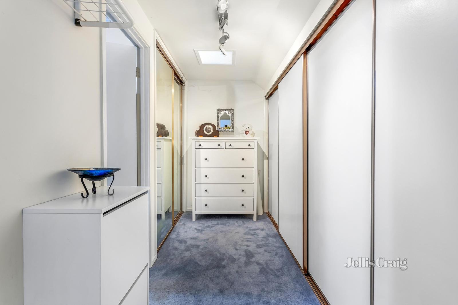 5 Geraldine Close, Wheelers Hill image 9
