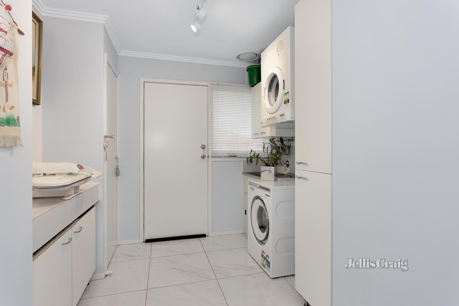 5 Geraldine Close, Wheelers Hill image 14