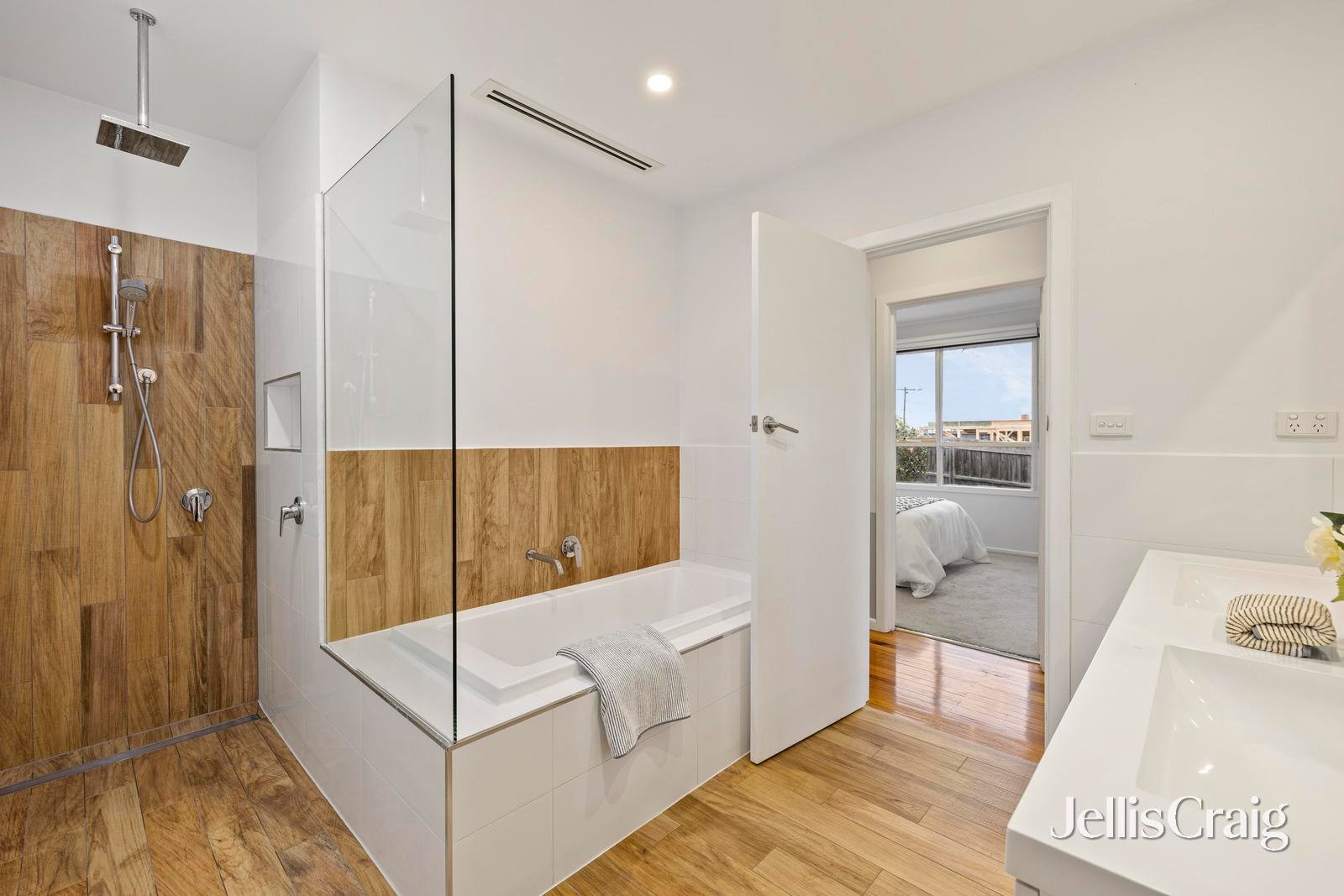 5 Glenda Street, Doncaster image 7
